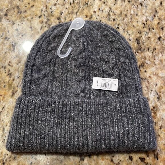NWT Old Navy Knot Hat - Picture 1 of 7